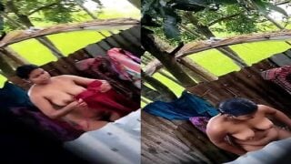 Mature Bhabhi Nude Bath Secretly Captured