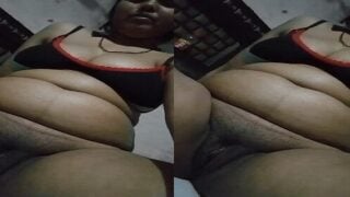 Desi bhabhi naked pussy showing XXX videos