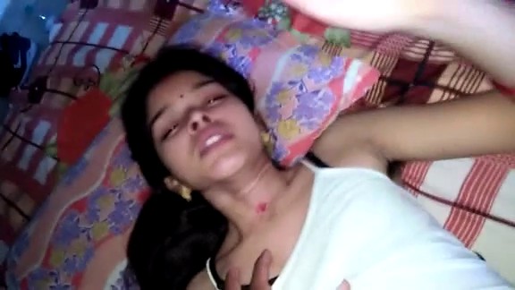 Fucking Sexy Slim Desi Leaked Video